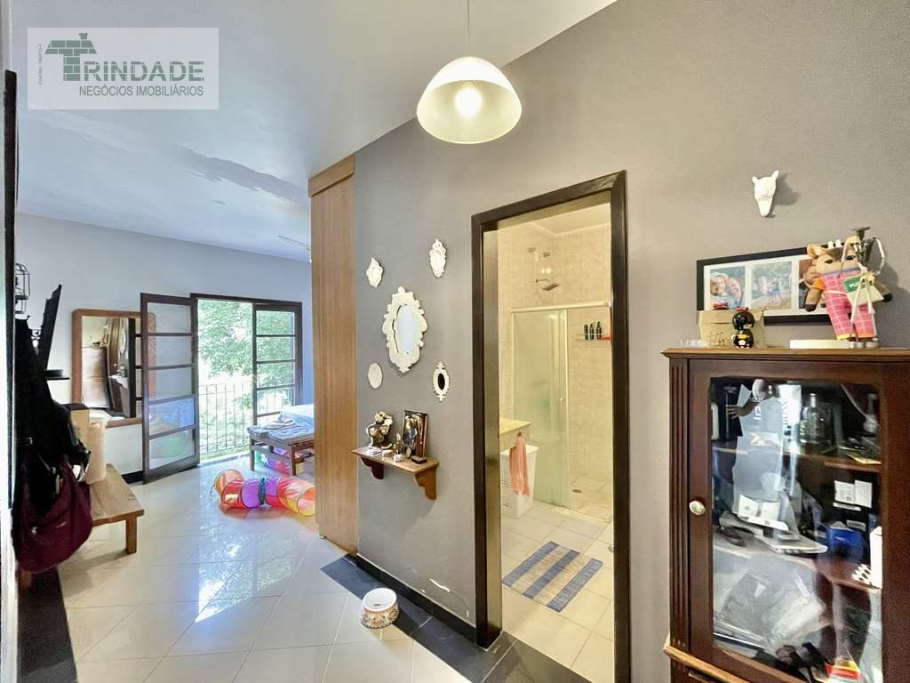 Casa com 4 dormitórios / 2 suíte na Granja Viana, foto 27 de 53
