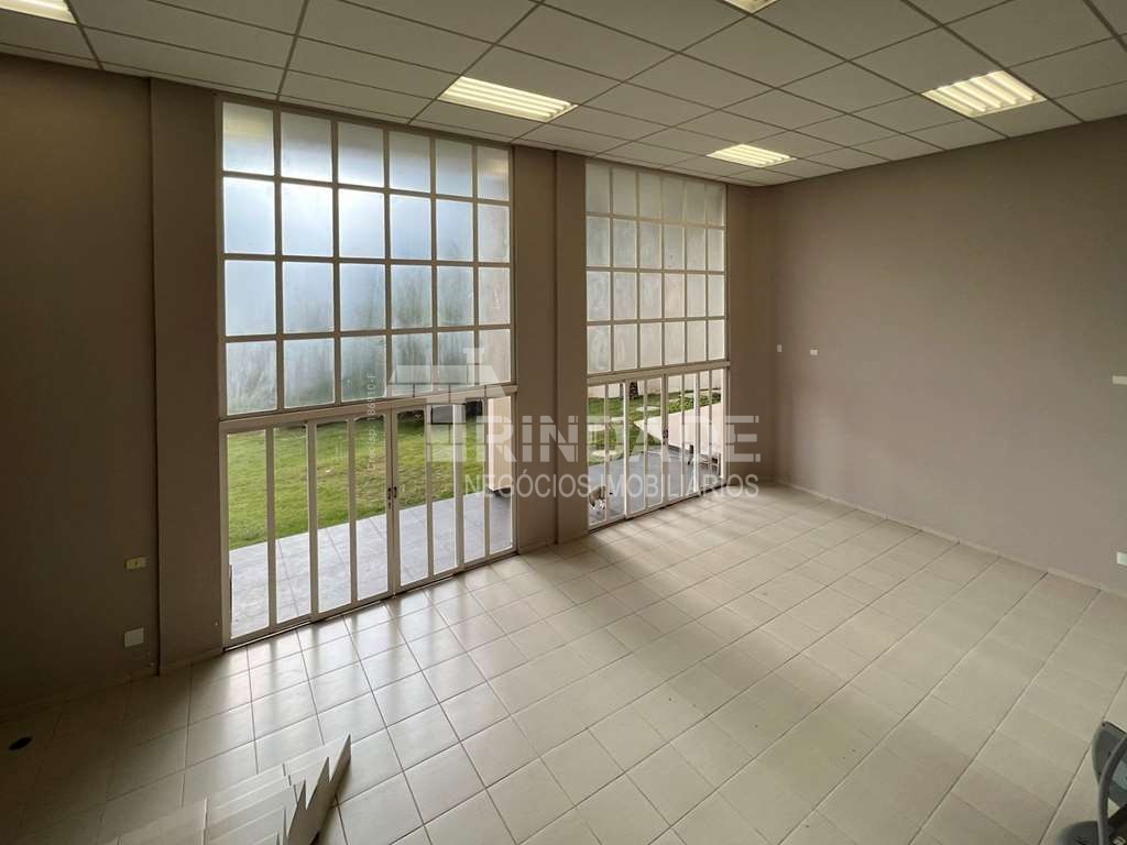 Casa impecável com 4 dormitórios / 3 suítes na Granja Viana, foto 27 de 48