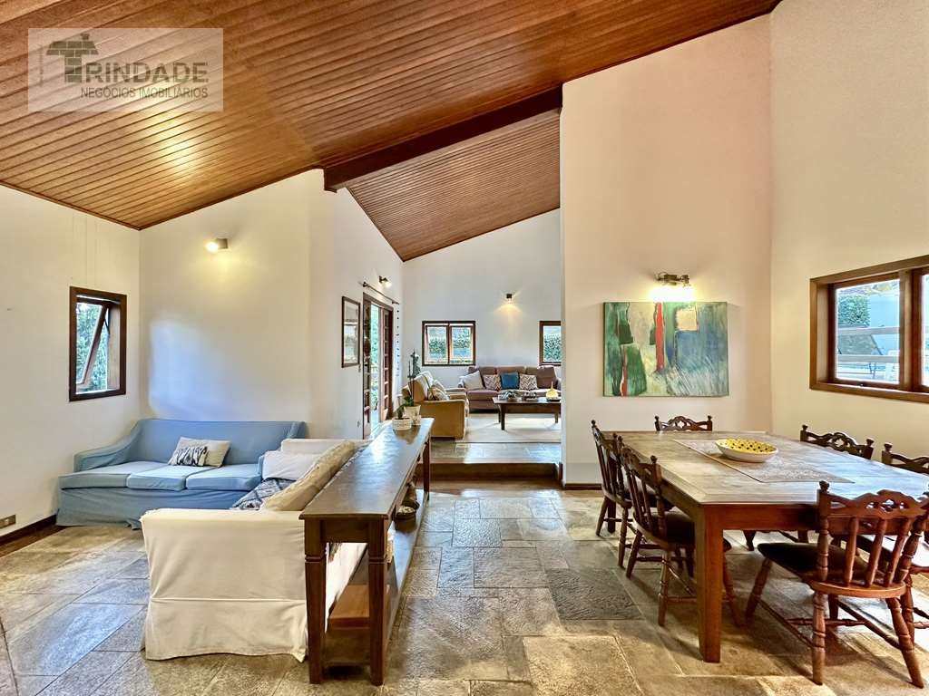 Casa com 4 dormitórios / 3 suítes, piscina, gourmet e muita natureza!, foto 9 de 55