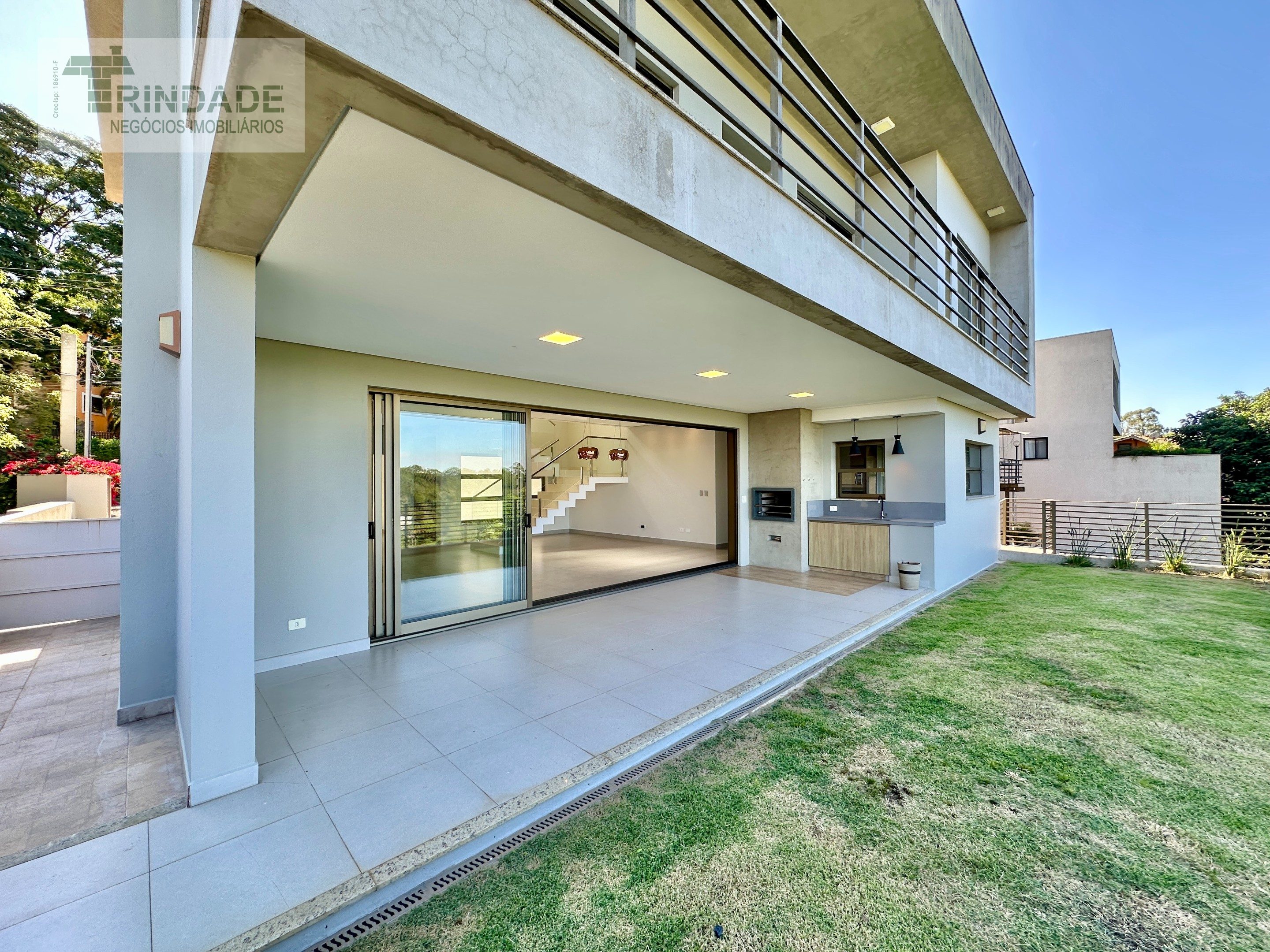 Casa impecável com 3 suítes, área gourmet, escritório e linda vista na Granja Viana, foto 34 de 56