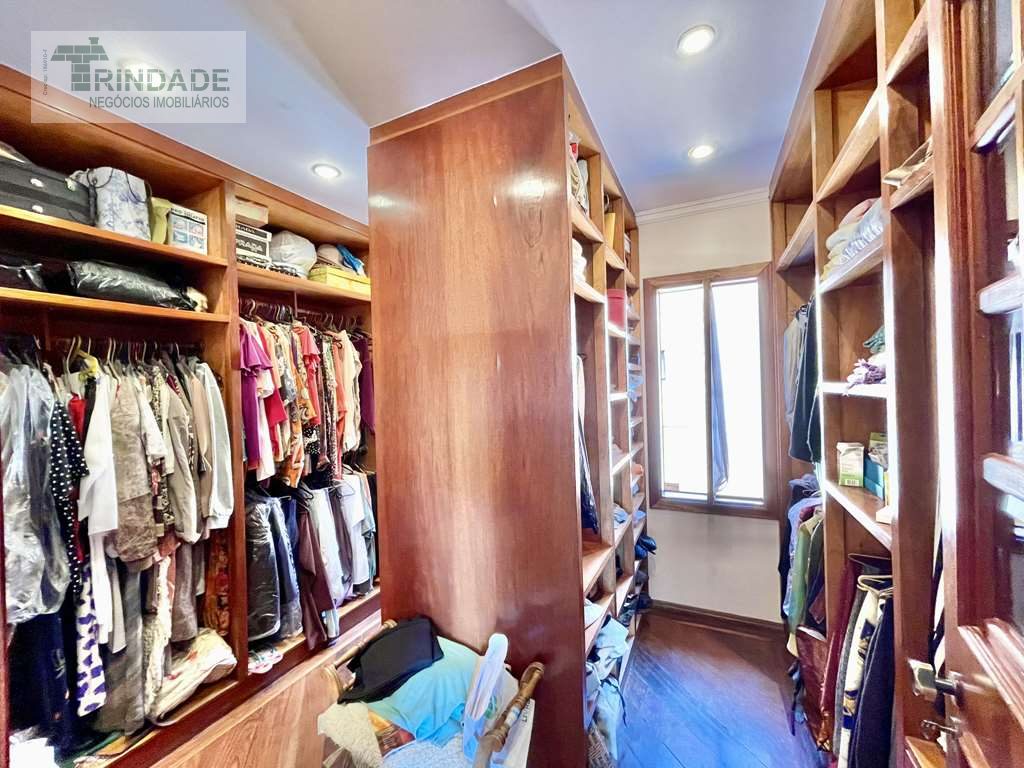 2 CASAS no mesmo lote, 6 dormitórios/5 suítes na Granja Viana, foto 32 de 59