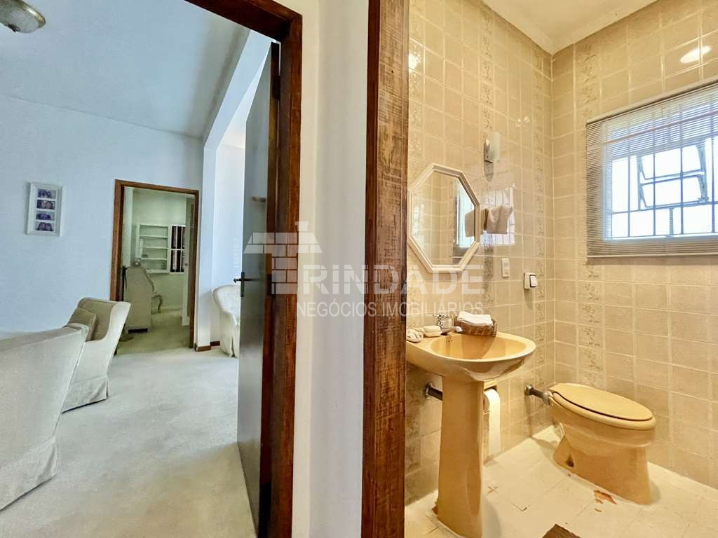 Casa 100% TÉRREA! 3 dormitórios/1 suíte + ap. hóspedes, em 6.370 m²!, foto 14 de 55