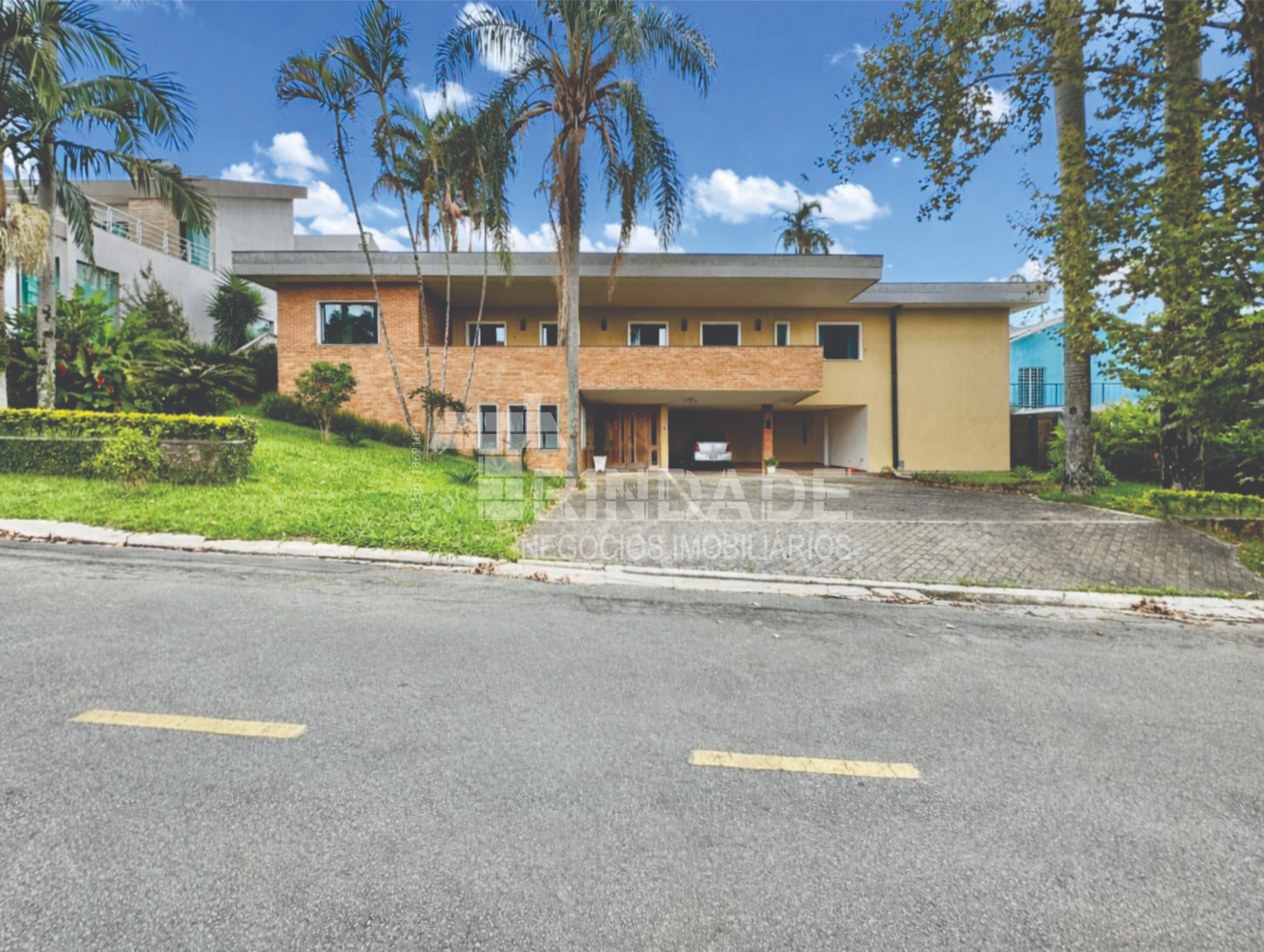 Casa impecável com 5 suítes na Granja Viana, foto 1 de 54