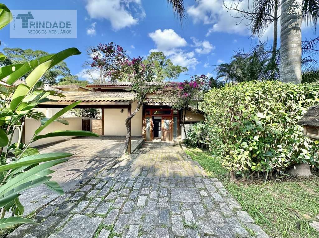 Casa com 5 dormitórios / 3 suítes na Granja Viana, foto 4 de 53