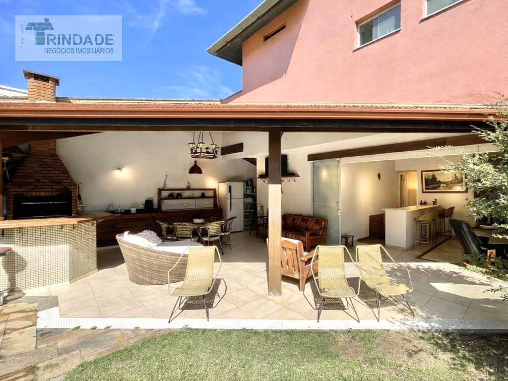 Linda casa c/ 4 suítes, lareira, gourmet e piscina!, foto 28 de 54
