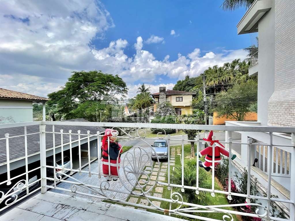 Linda casa com 4 suítes na Granja Viana, foto 32 de 49