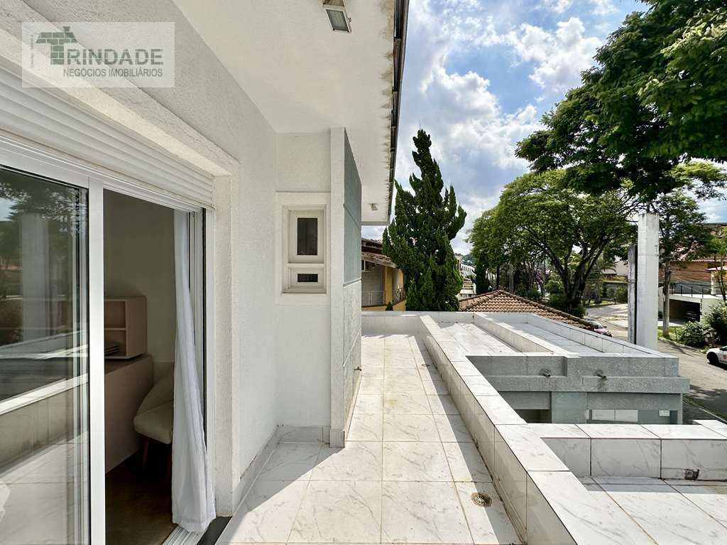 Casa com 5 suítes, elevador panorâmico e piscina na Granja Viana, foto 27 de 60