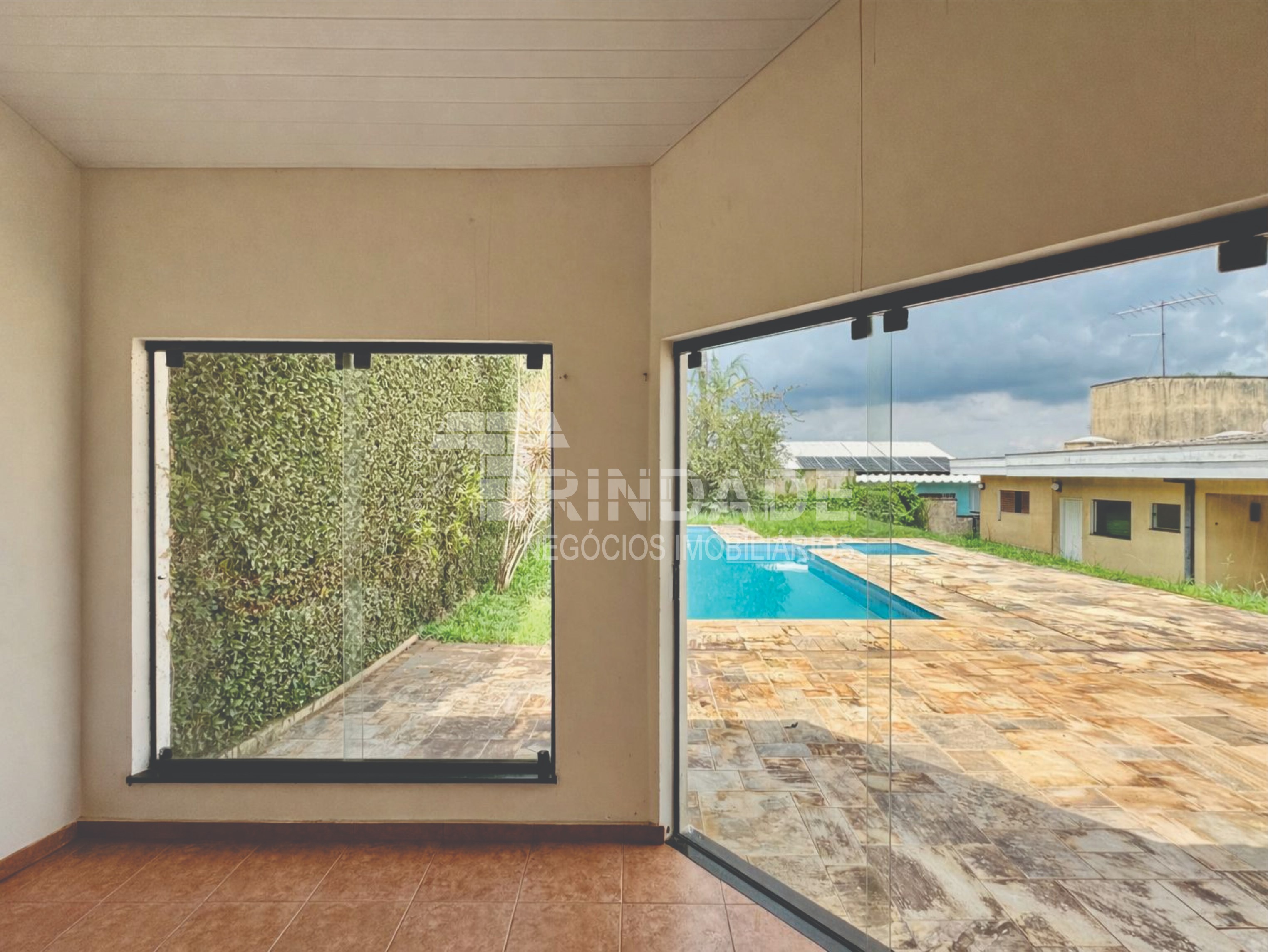 Casa impecável com 5 suítes na Granja Viana, foto 18 de 54