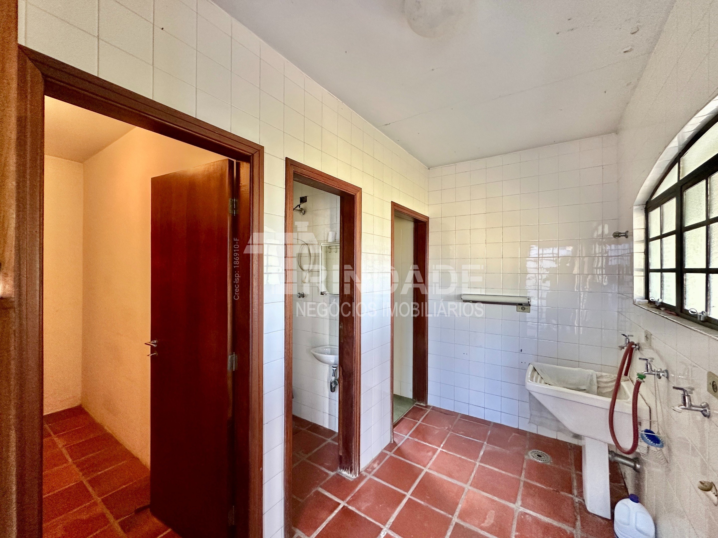 Casa com 4 dormitórios na Granja Viana / 322m², foto 17 de 52