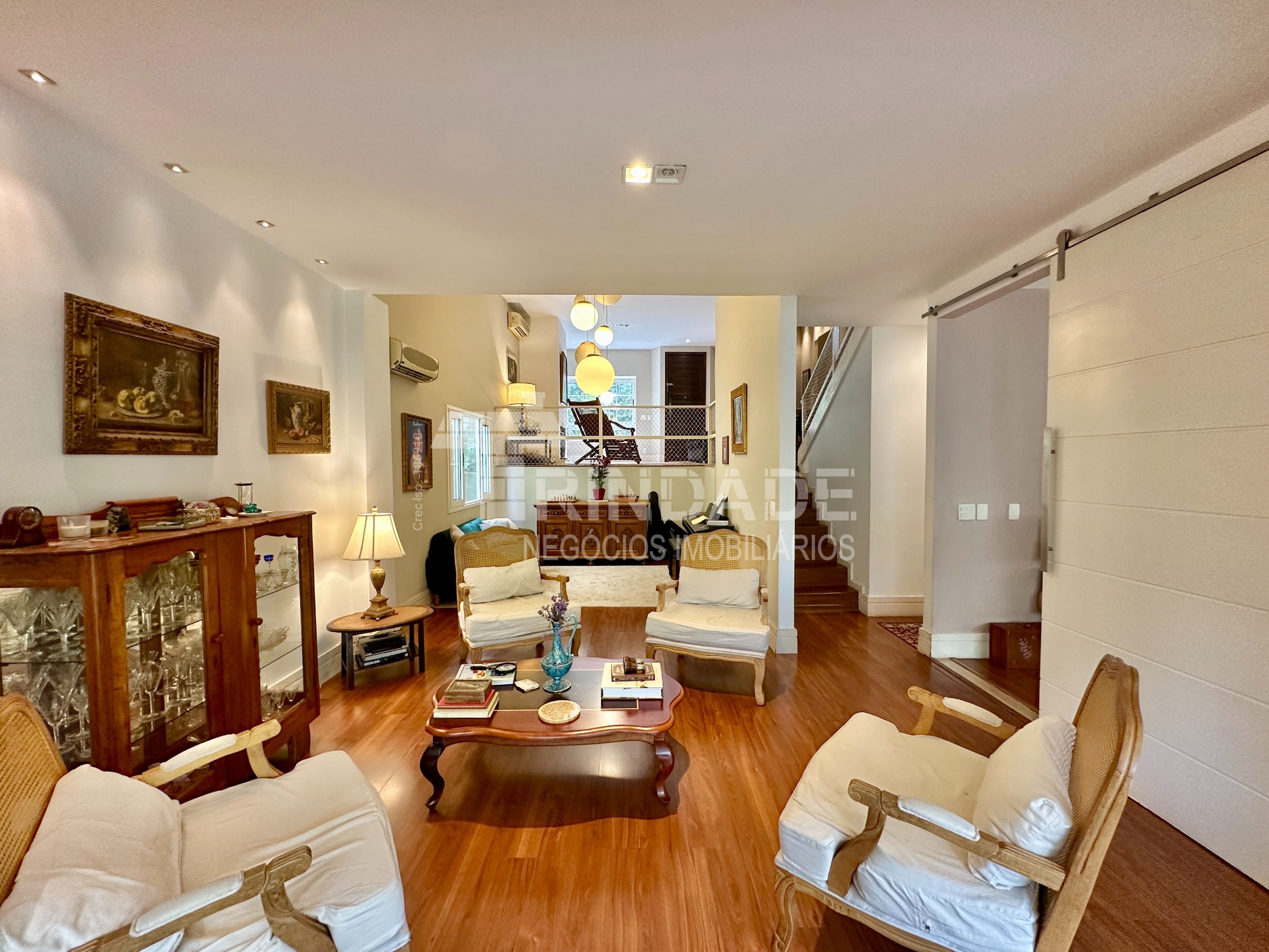 Casa com 4 suítes na Granja Viana, foto 10 de 49