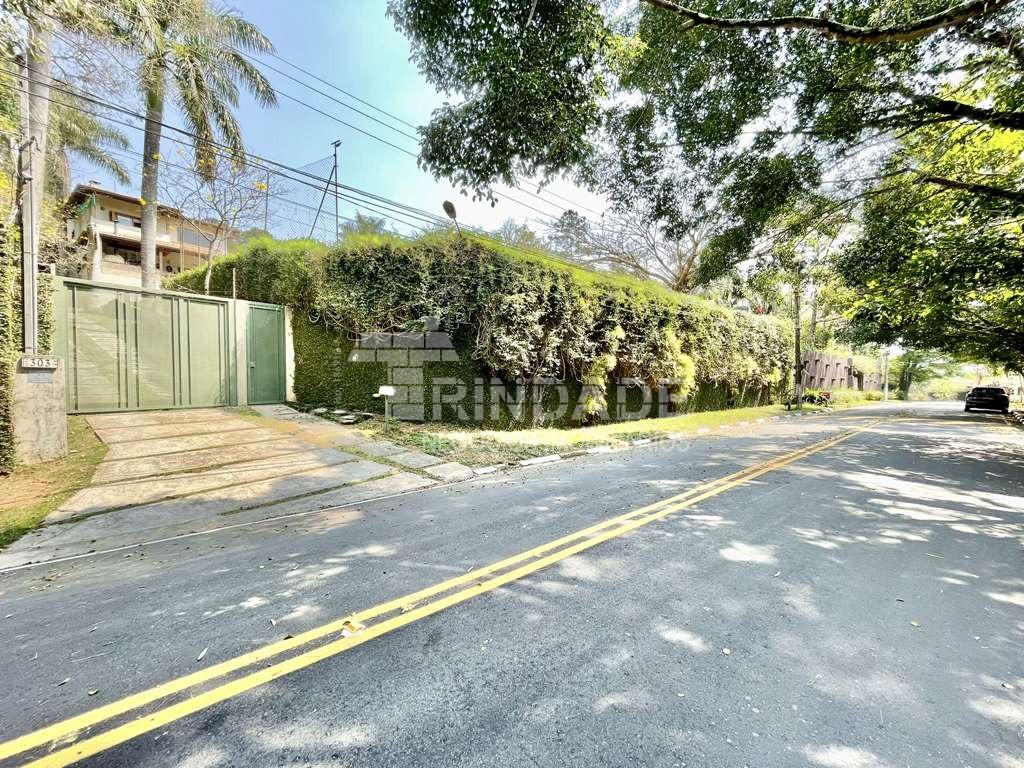 Casa com 4 suítes, piscina e campo de futebol na Granja Viana, foto 2 de 48
