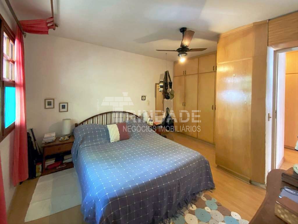 Casa Térrea com 3 suítes, lote plano, piscina e Gourmet, foto 16 de 34
