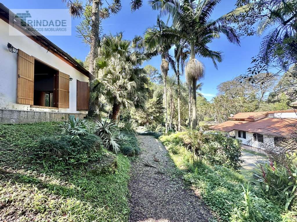Casa térrea, impecável com 3 dormitórios / 1 suíte na Granja Viana, foto 39 de 50