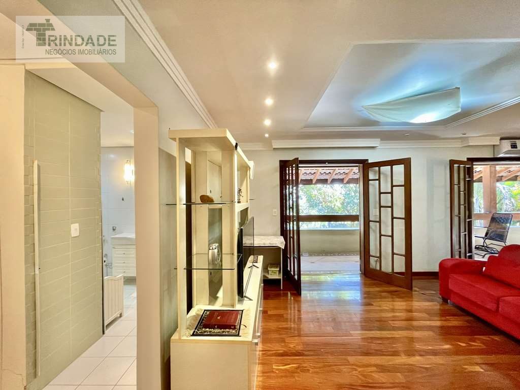 Casa impecável com 5 dormitórios / 3 suítes na Granja Viana, foto 43 de 53