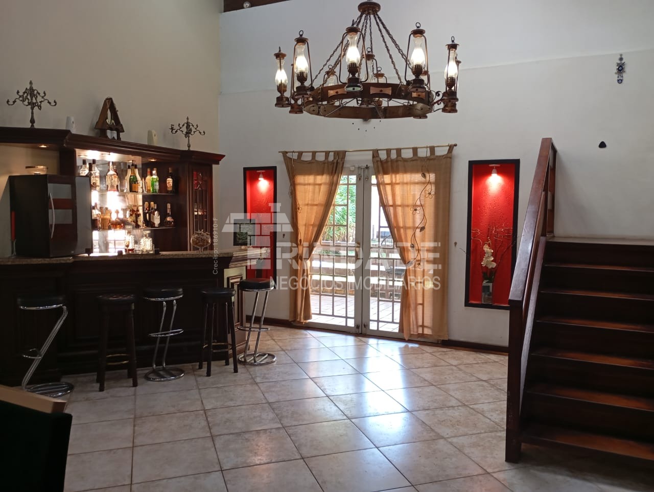 Casa com 4 dormitórios / 3 suítes na Granja Viana, foto 11 de 31