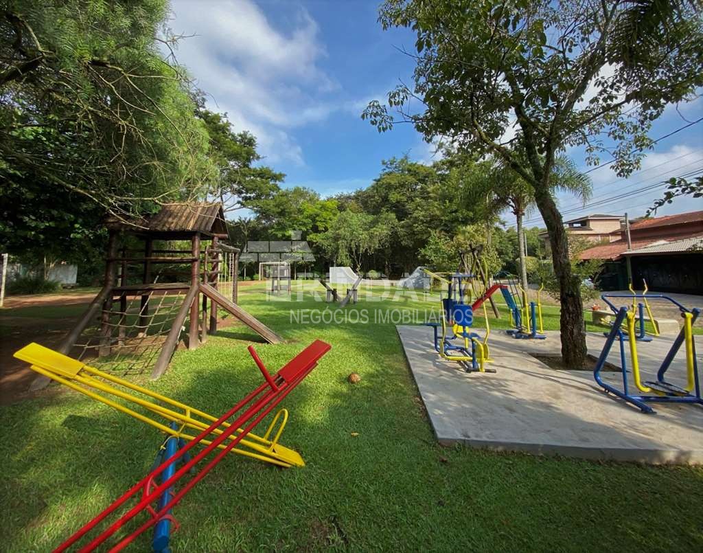 Casa com 4 dormitórios / 2 suítes / piscina por 1.600.000,00, foto 1 de 65