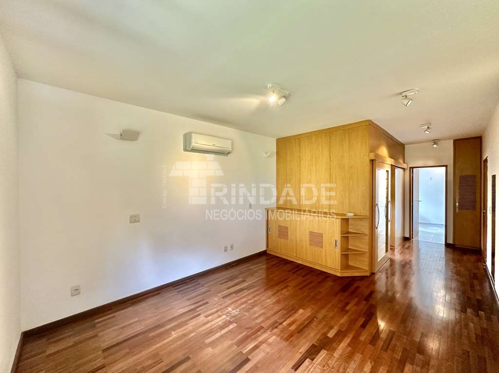 Casa moderna com 4 suítes na Granja Viana, foto 22 de 55