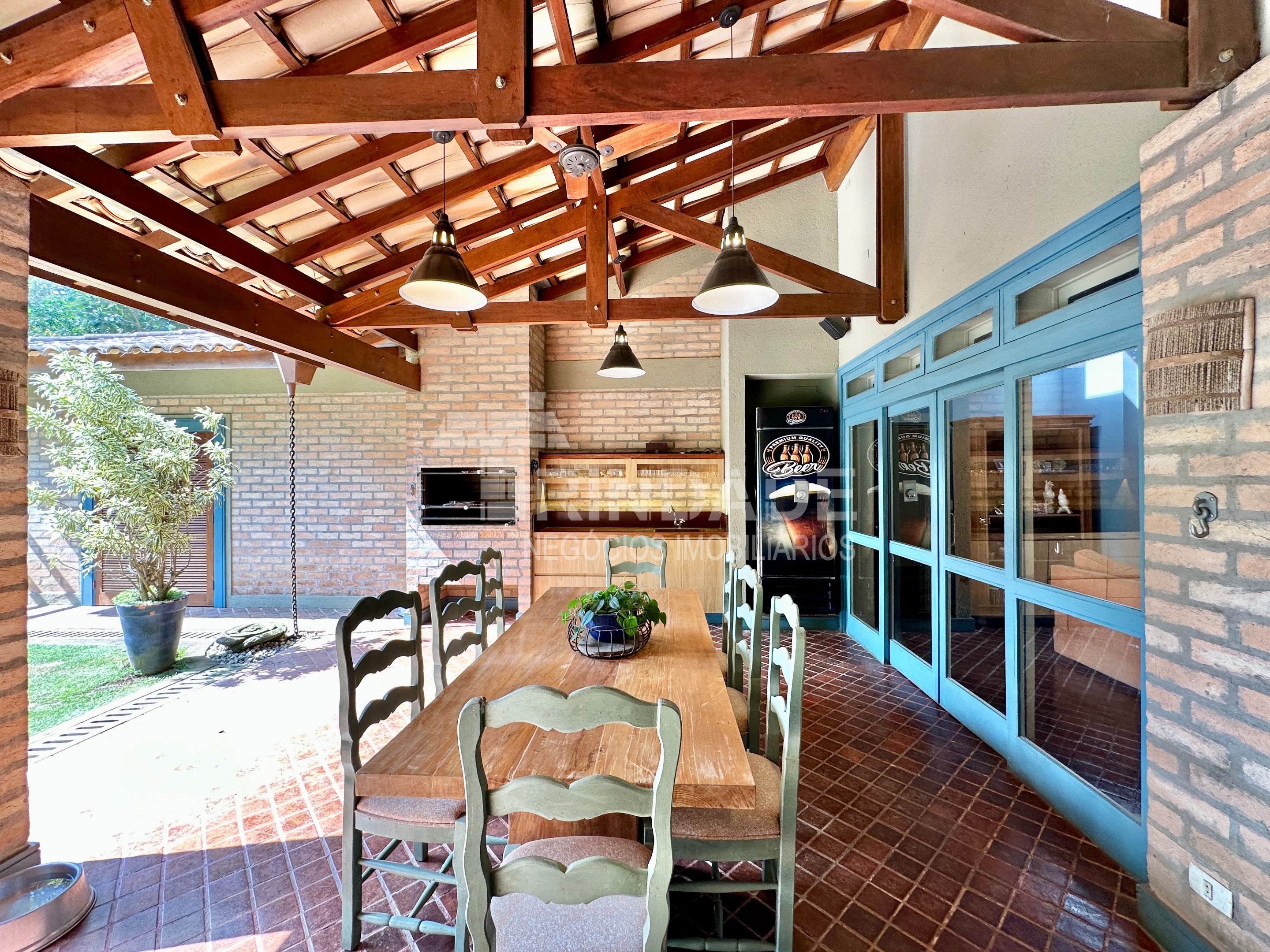 Casa linda de Arquiteto com 4 suítes na Granja Viana, foto 52 de 55
