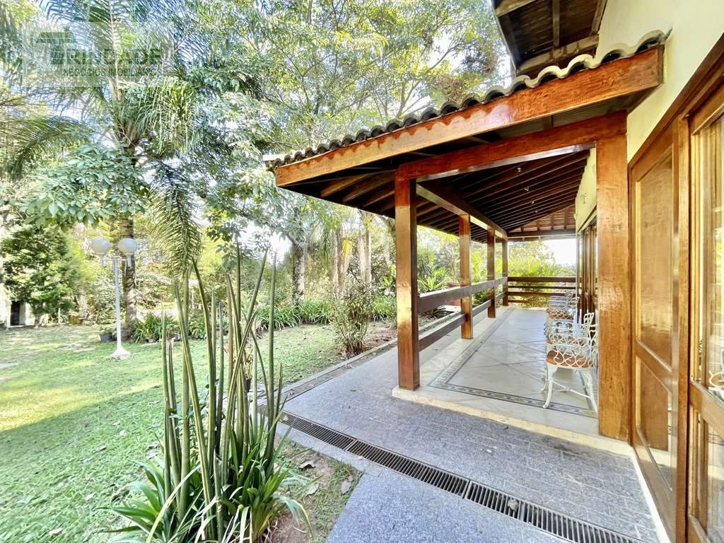 Casa impecável com 5 dormitórios / 3 suítes na Granja Viana, foto 29 de 53