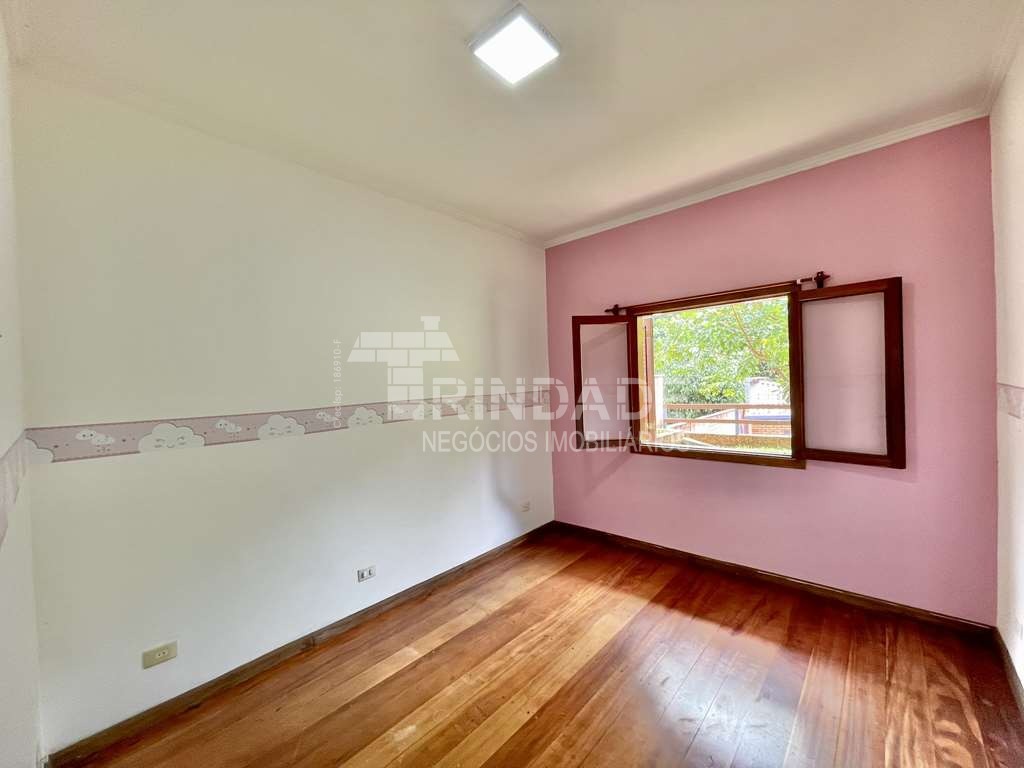 Casa com 5 dormitórios / sendo 2 suítes na Granja Viana, foto 25 de 45