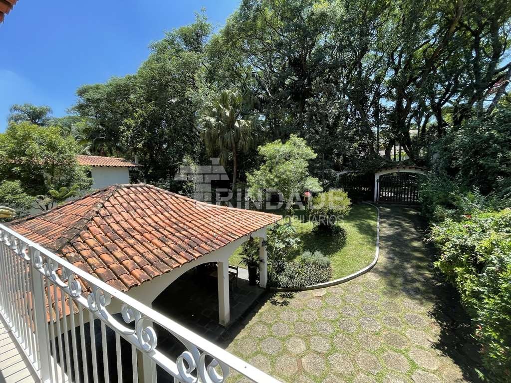 Linda Casa com 4 dormitórios / 2 suíte na Granja Viana, foto 40 de 55