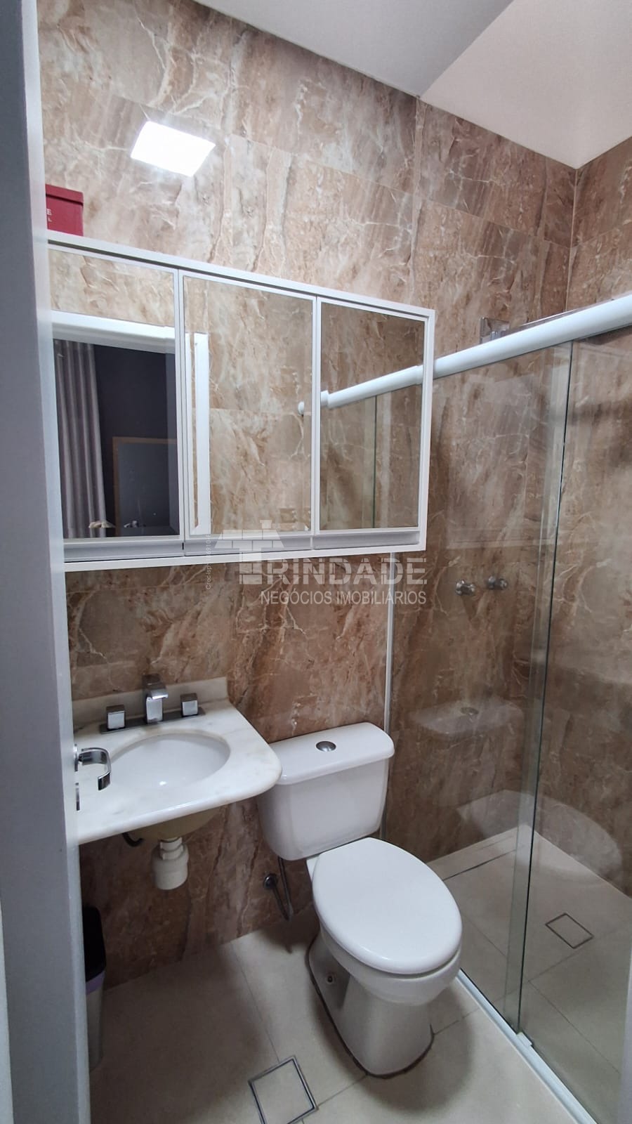 Casa com 3 dormitórios / 1 suíte na Granja Viana, foto 3 de 32