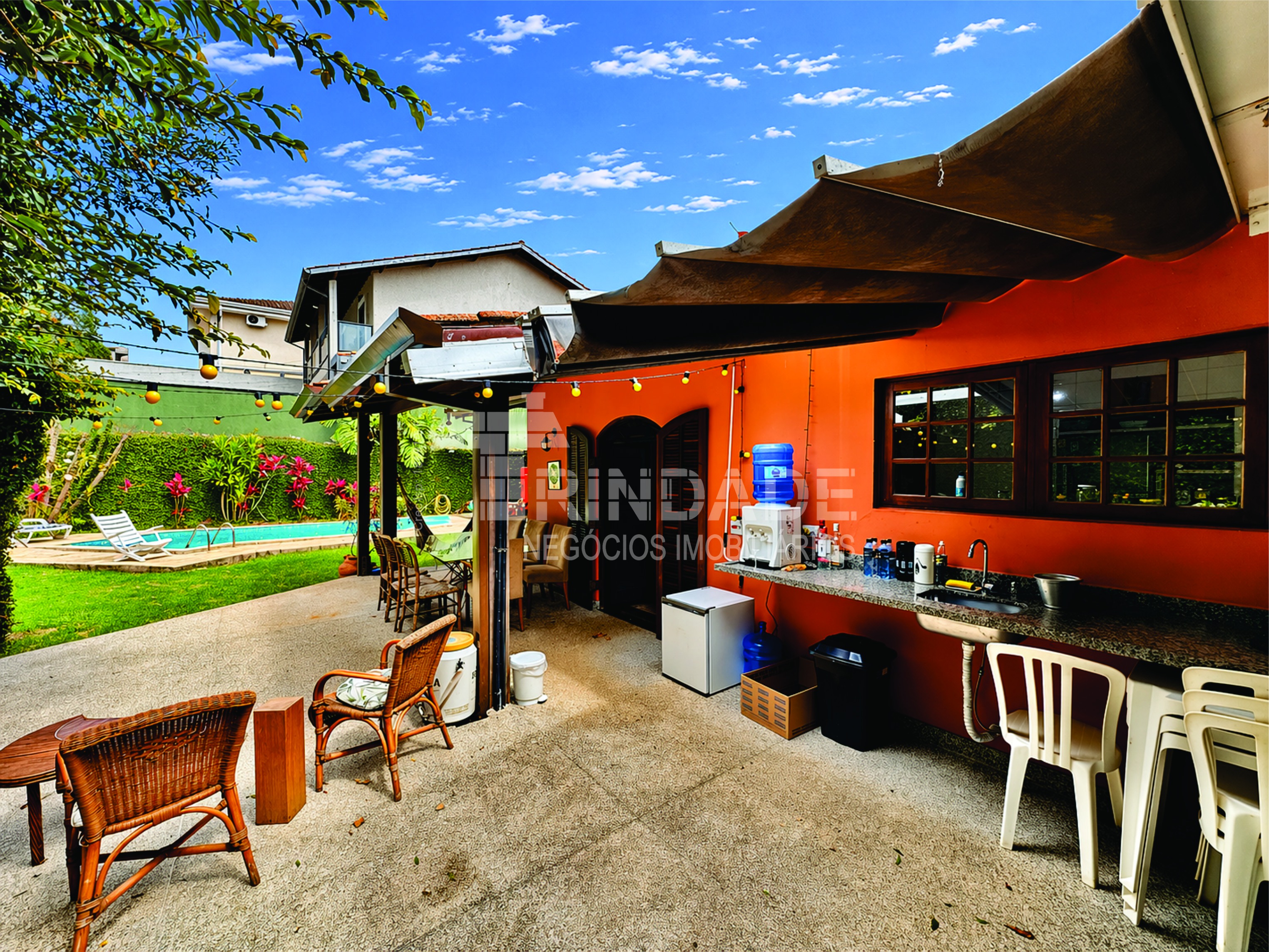 Casa 3 dormitórios / 1suíte. TÉRREA, privacidade, avarandada e piscina na Granja Viana, foto 15 de 47