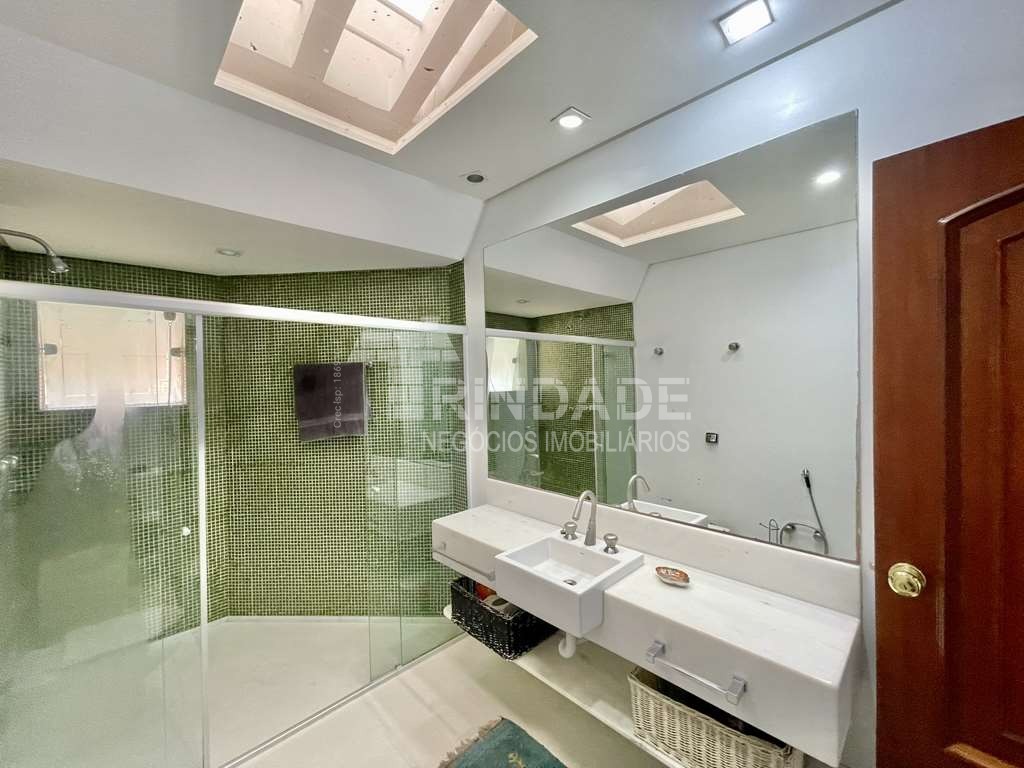 Ótima casa com 4 suítes na Granja Viana, foto 39 de 52