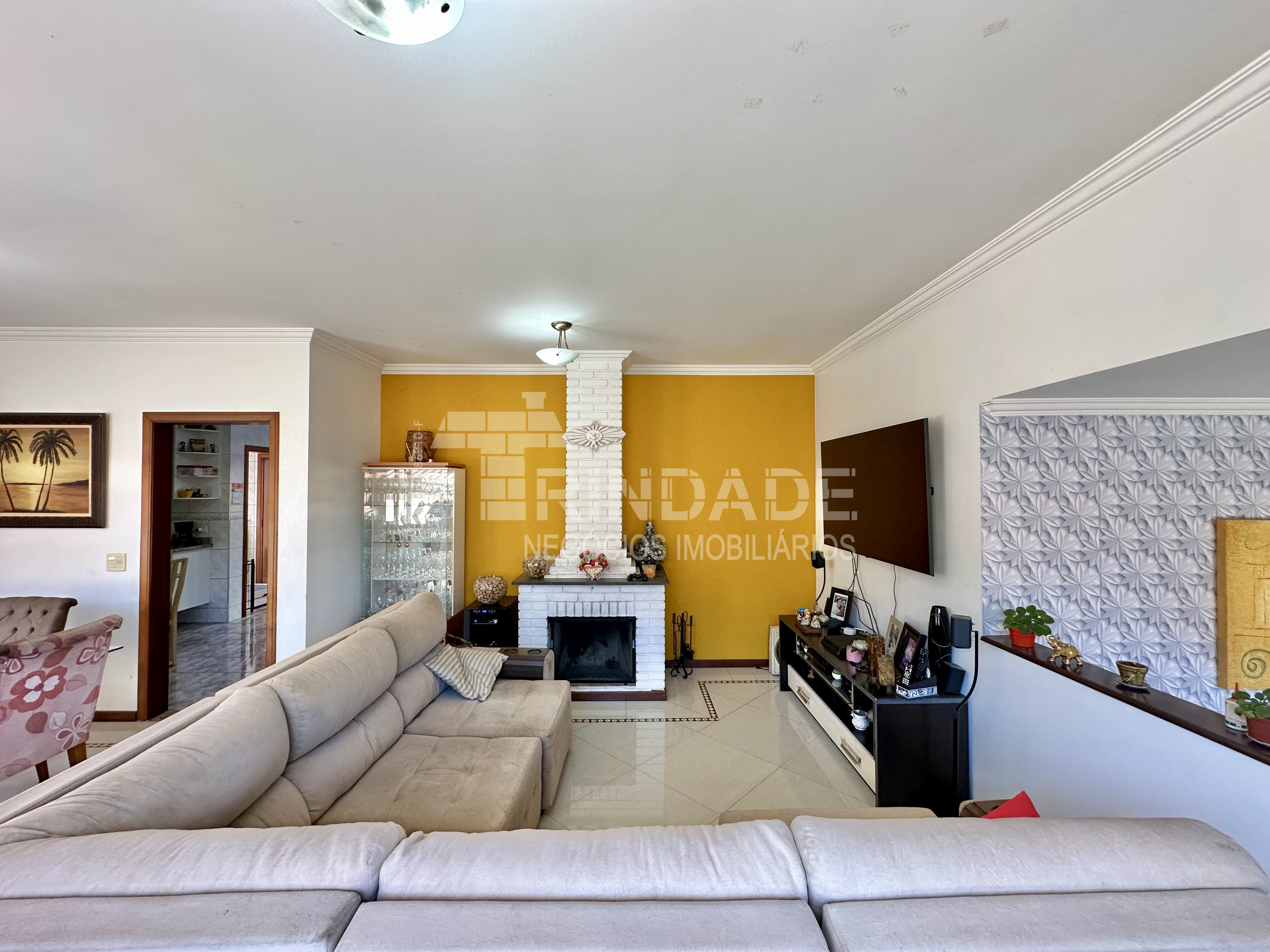 Casa com 3 dormitórios (sendo 1 suíte), lareira, piscina e gourmet, foto 33 de 46