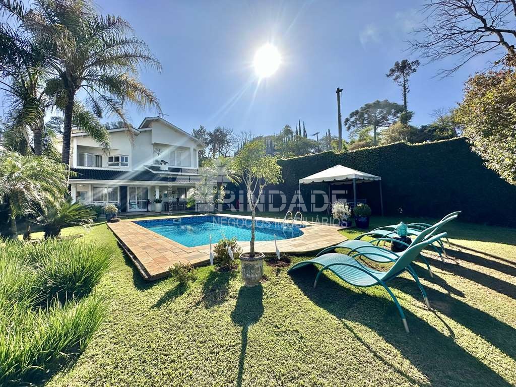 Casa impecável com 4 suítes no miolo da Granja Viana, foto 4 de 46