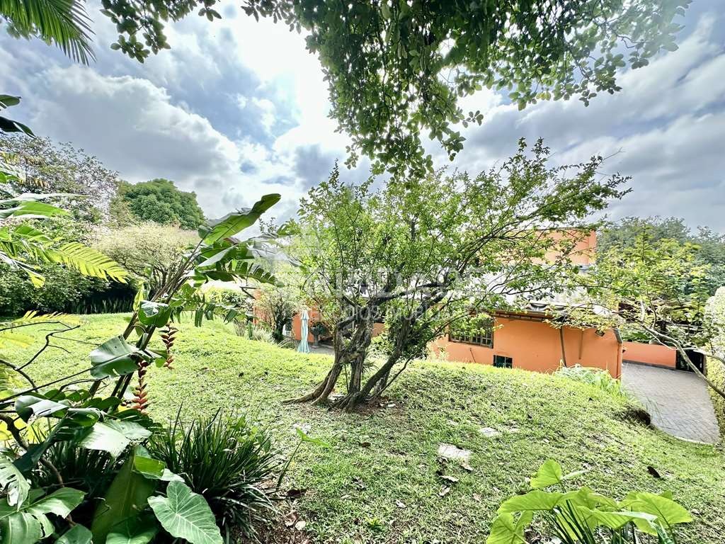 Casa com 4 dormitórios / sendo 1 suíte / Granja Viana / por 1.493.000,00, foto 35 de 60