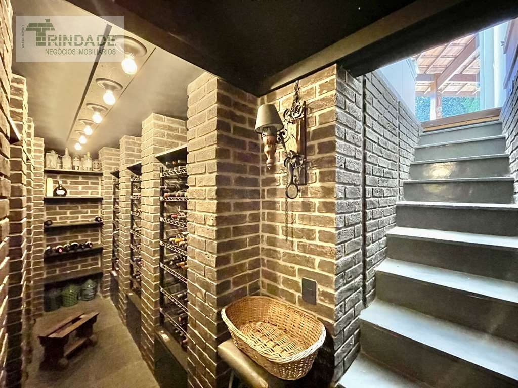 Linda casa c/ 4 suítes, lareira, gourmet e piscina!, foto 18 de 54