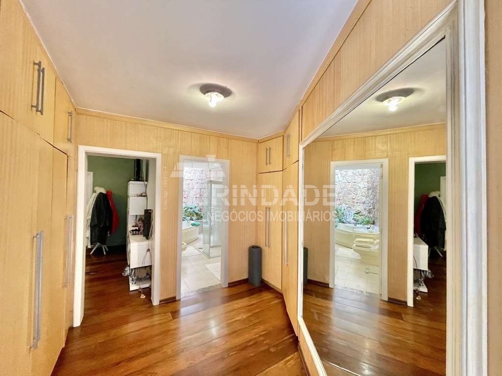 Casa impecável 90% térrea com 6 suítes na Granja Viana, foto 31 de 48