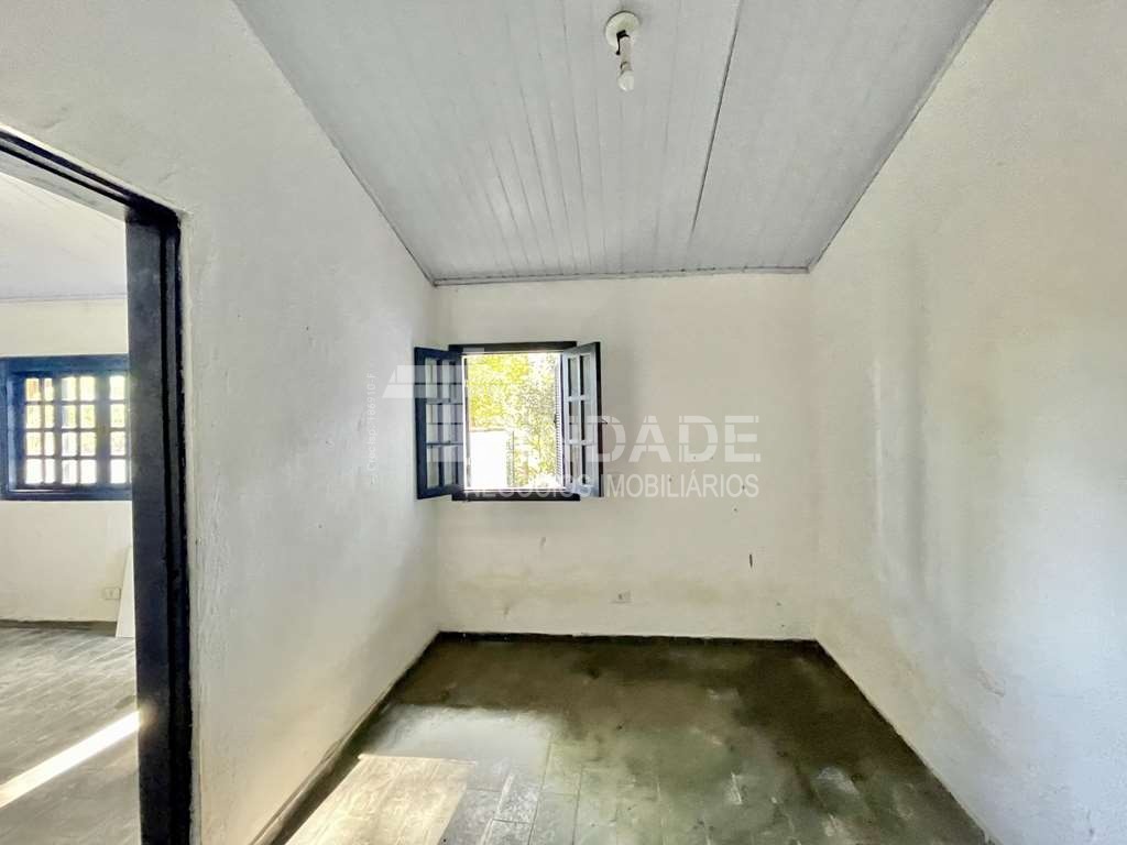 Casa com 3dormitórios/1suíte + hóspedes +caseiro / por 1.570.000,00, foto 45 de 49