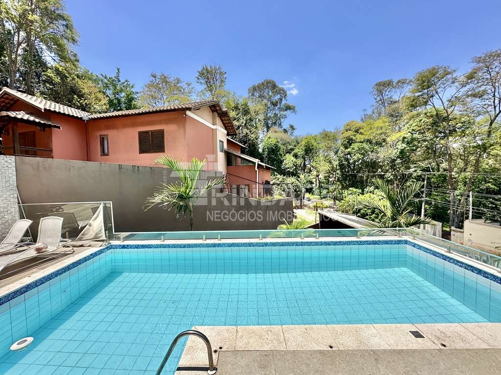 Casa impecável com 4 dormitórios / 3 suítes na Granja Viana, foto 28 de 53
