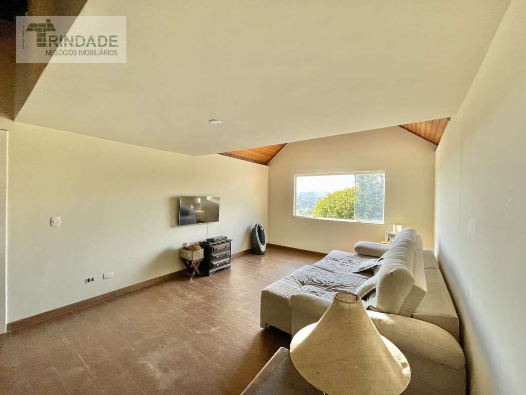 Linda casa c/ 4 suítes, lareira, gourmet e piscina!, foto 43 de 54