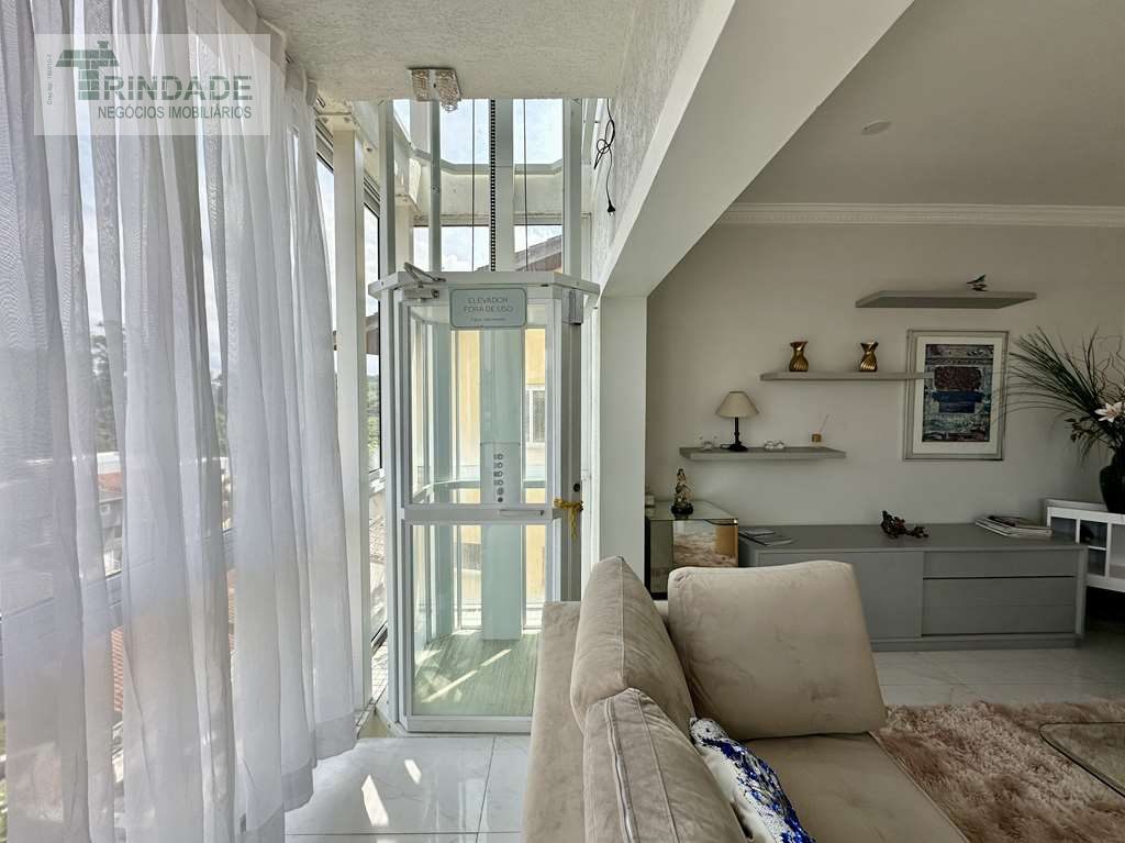 Casa com 5 suítes, elevador panorâmico e piscina na Granja Viana, foto 13 de 60