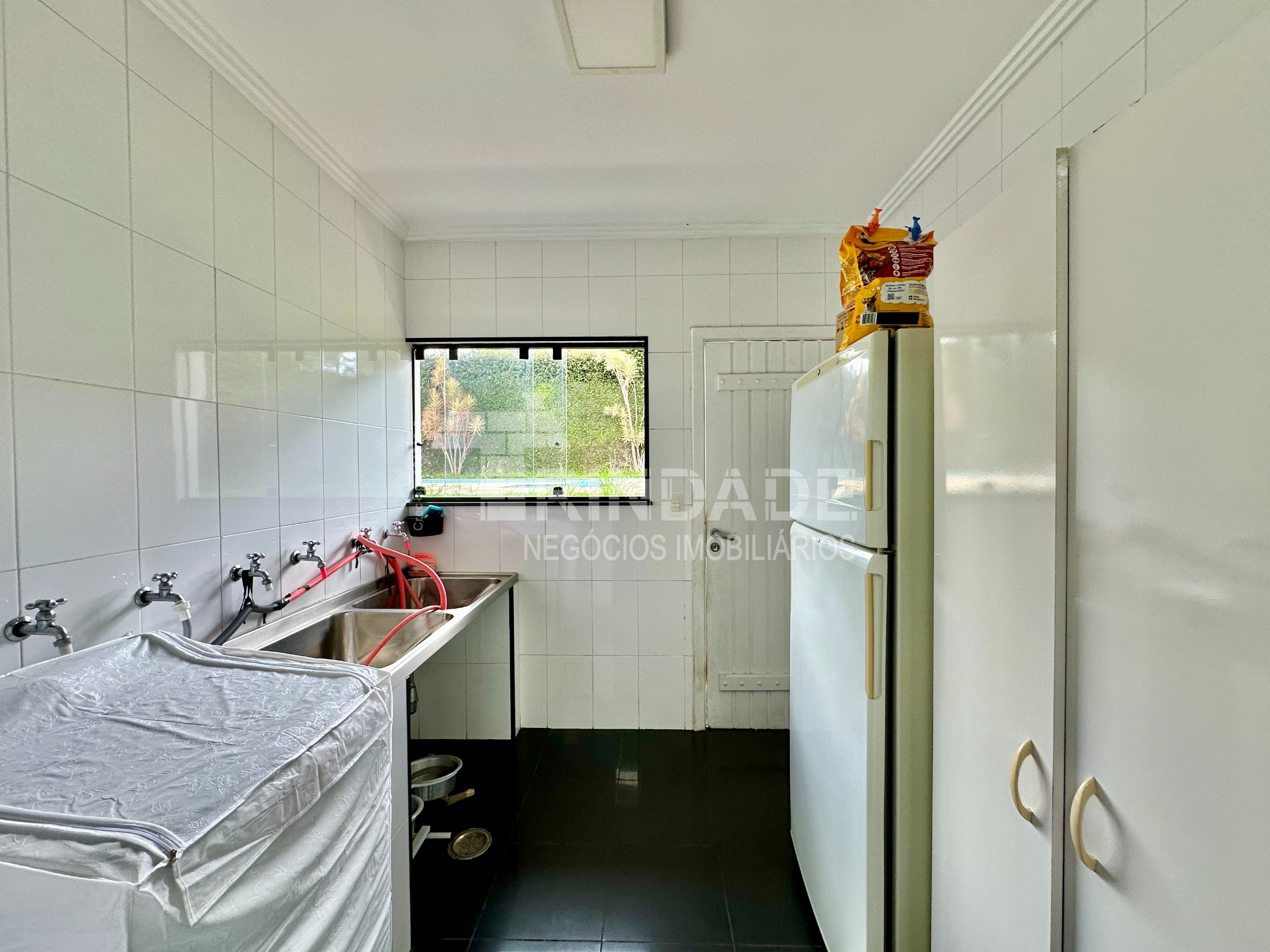 Casa impecável com 5 suítes na Granja Viana, foto 27 de 54