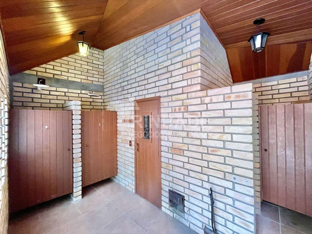 Casa com 5 dormitórios / sendo 2 suítes na Granja Viana, foto 38 de 45