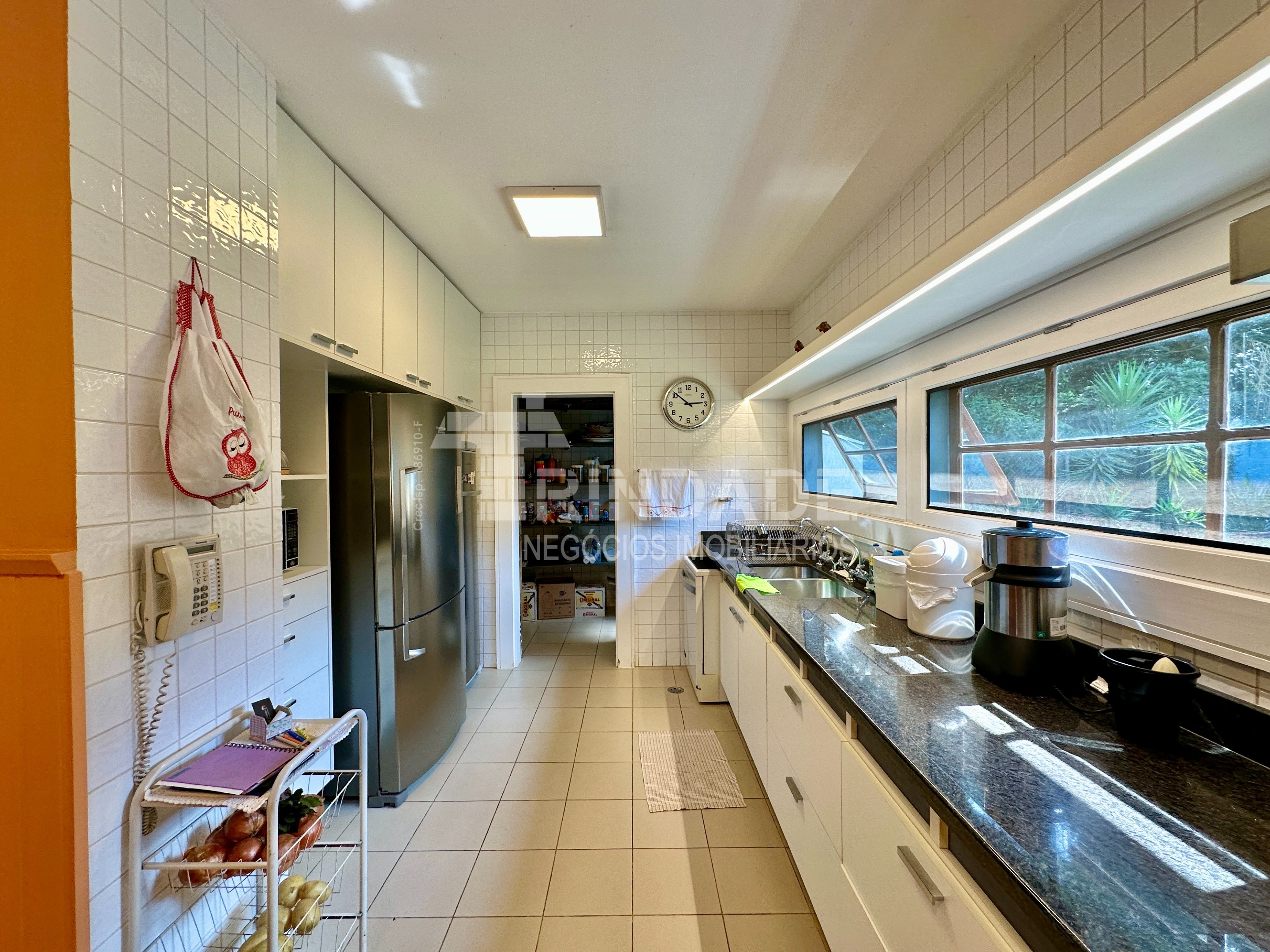 Casa linda de Arquiteto com 4 suítes na Granja Viana, foto 53 de 55