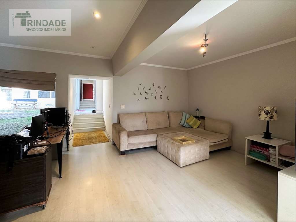 Casa térrea com 3 suítes na Granja Viana, foto 26 de 42