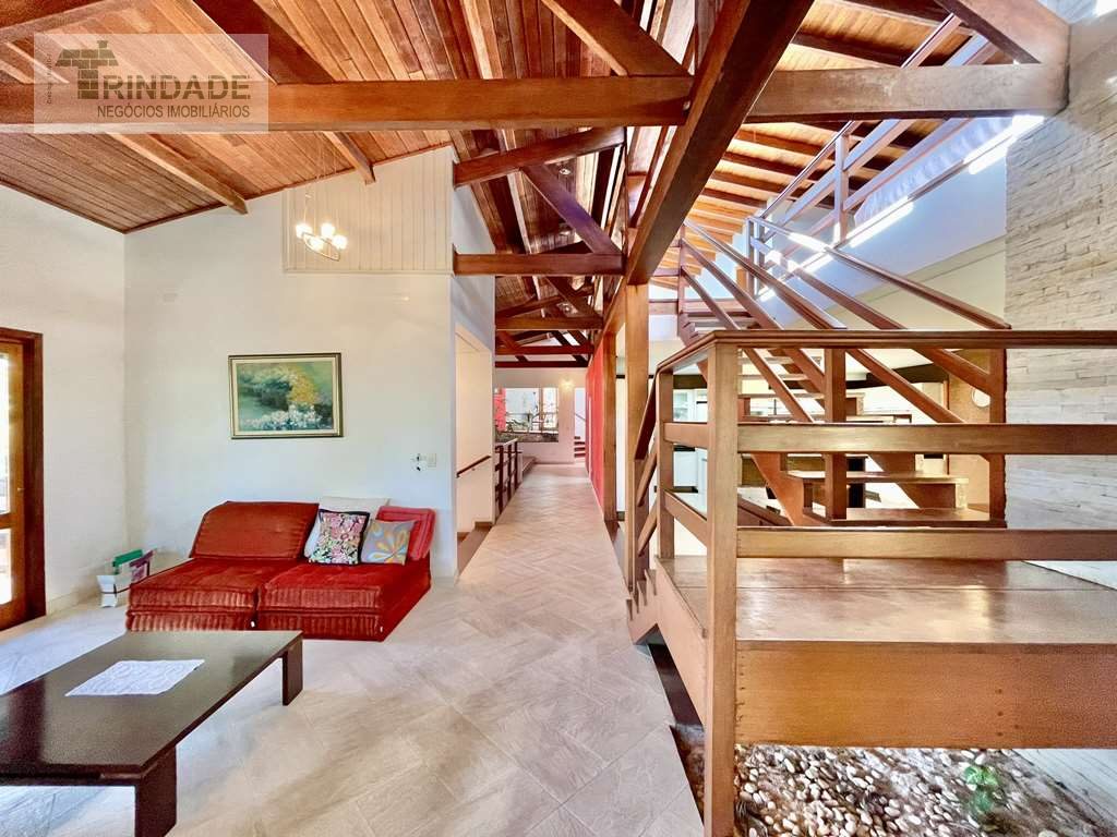 Casa impecável com 5 dormitórios / 3 suítes na Granja Viana, foto 11 de 53
