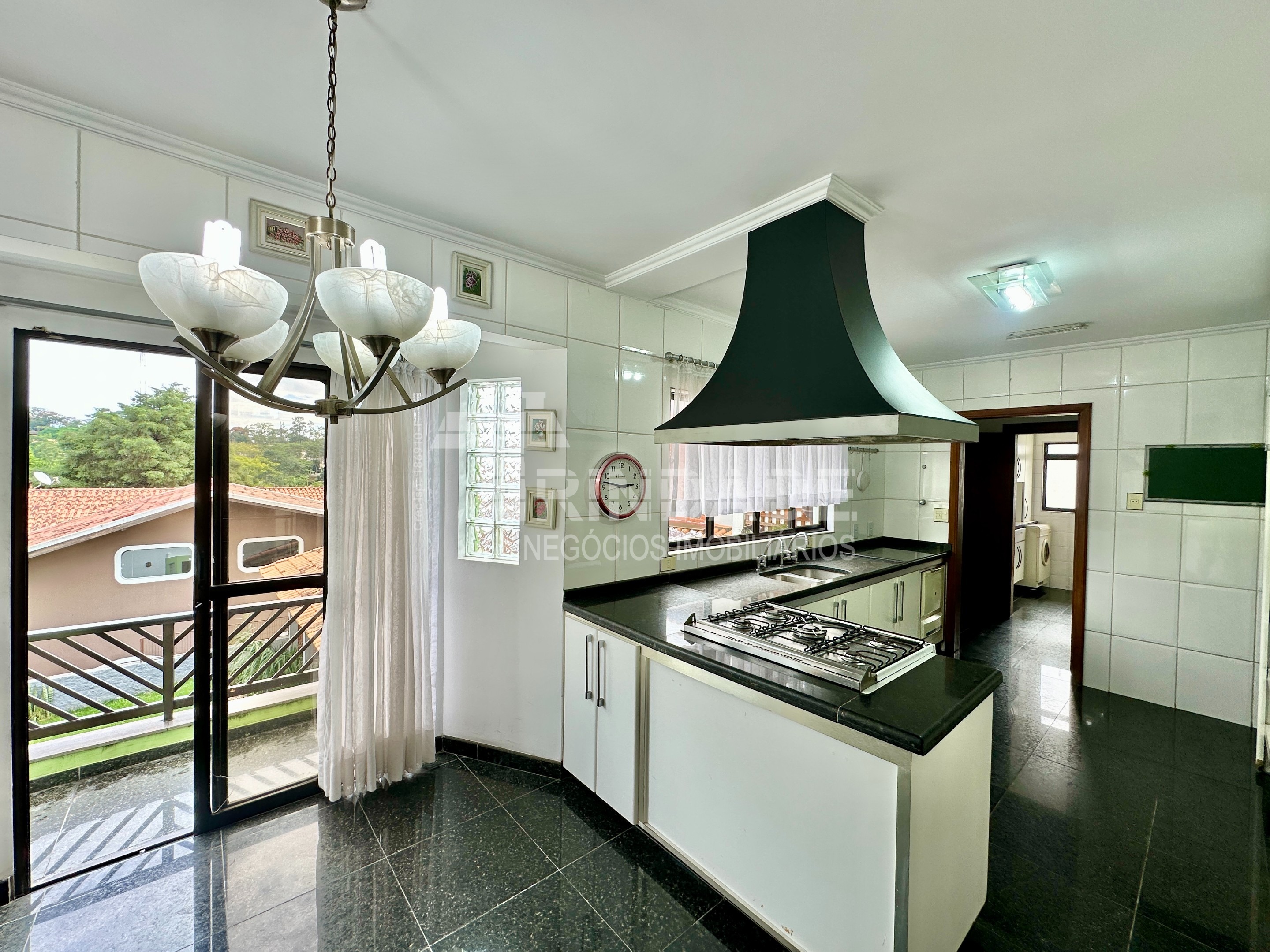Excelente casa com 4 suítes na Granja Viana, foto 49 de 58