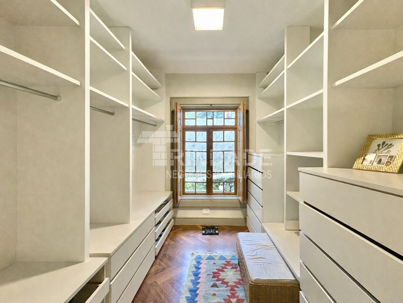 Casa linda de Arquiteto com 4 suítes na Granja Viana, foto 5 de 55