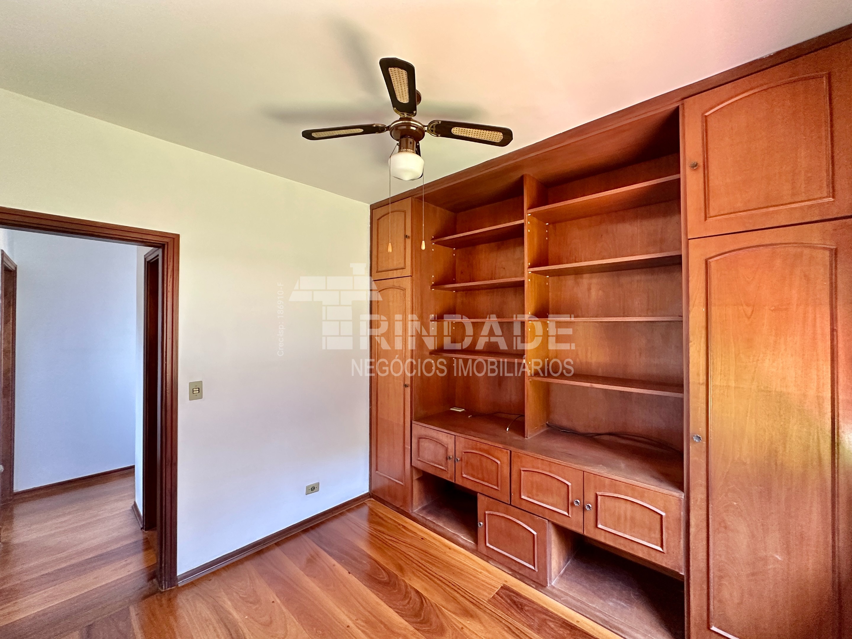 Casa com 4 dormitórios na Granja Viana / 322m², foto 28 de 52