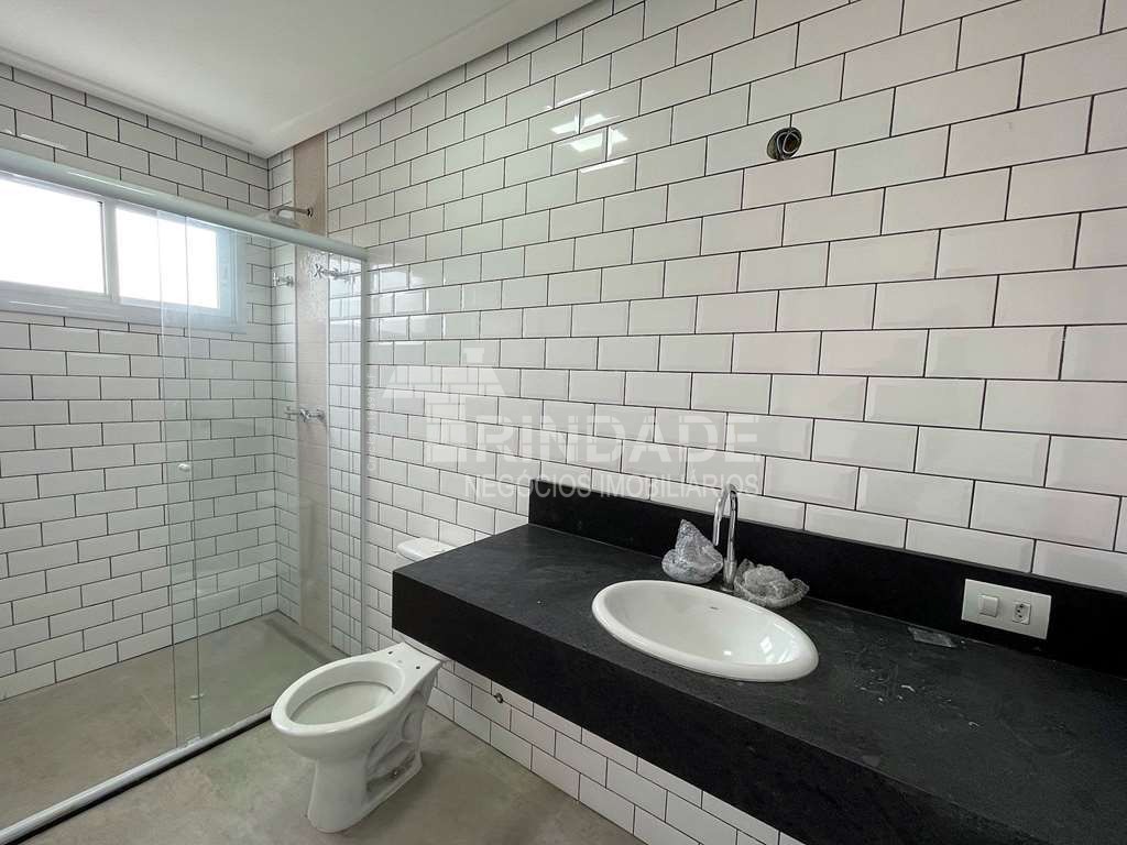 Casa zero km moderna com 4 suítes na Granja Viana, foto 40 de 47