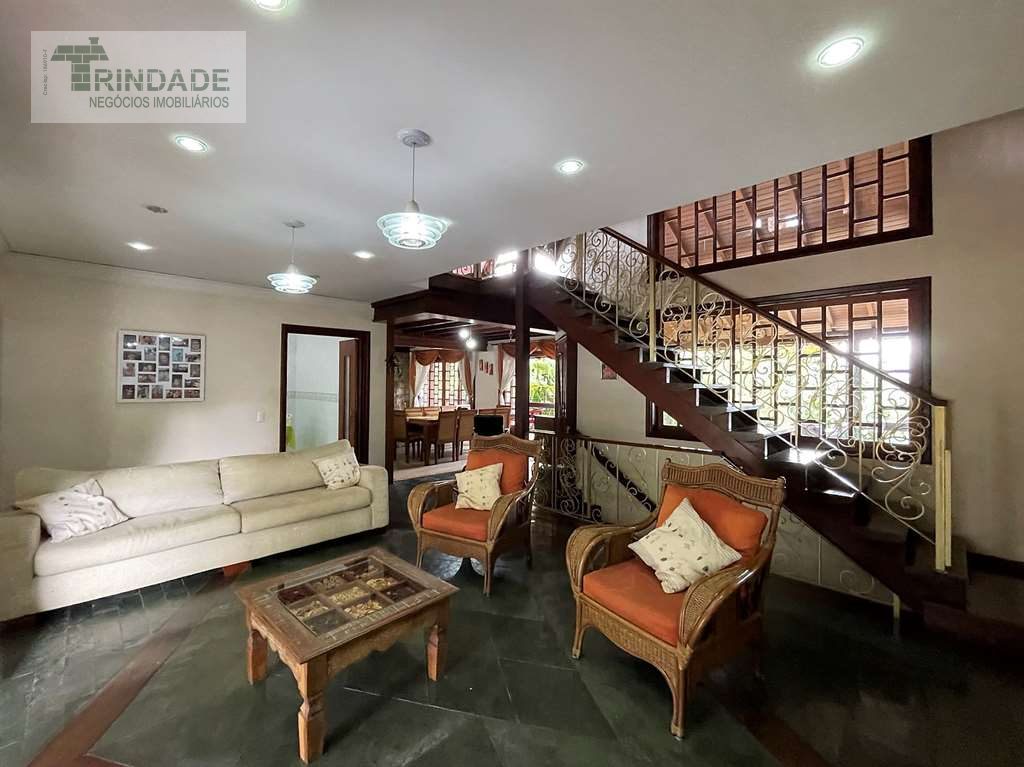 Casa confortável com 6 dormitórios / 1 suíte na Granja Viana, foto 9 de 48