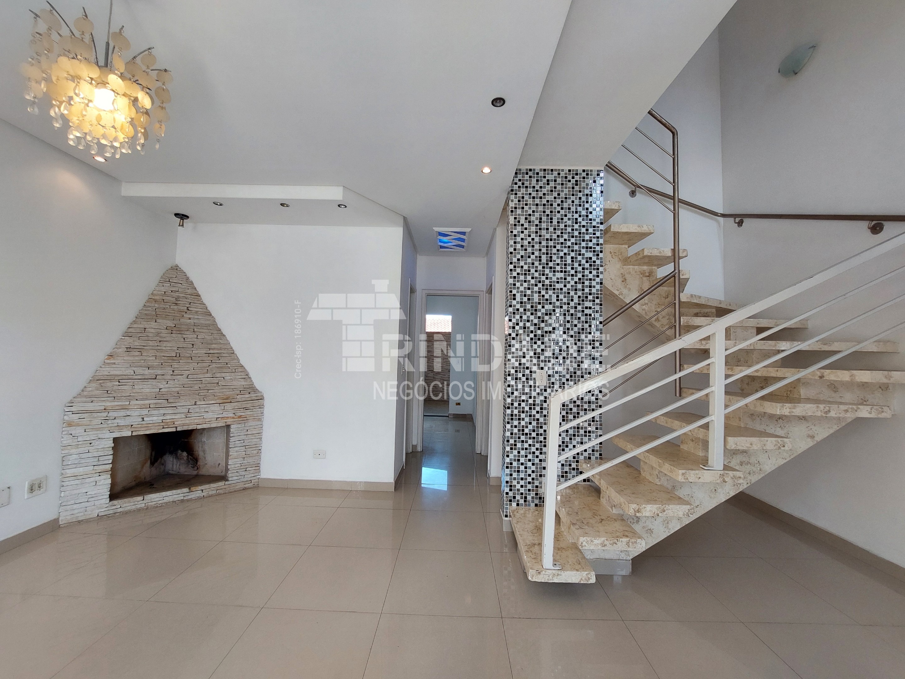 Linda Casa com 3 dormitórios / 1 suíte na Granja Viana, foto 30 de 48