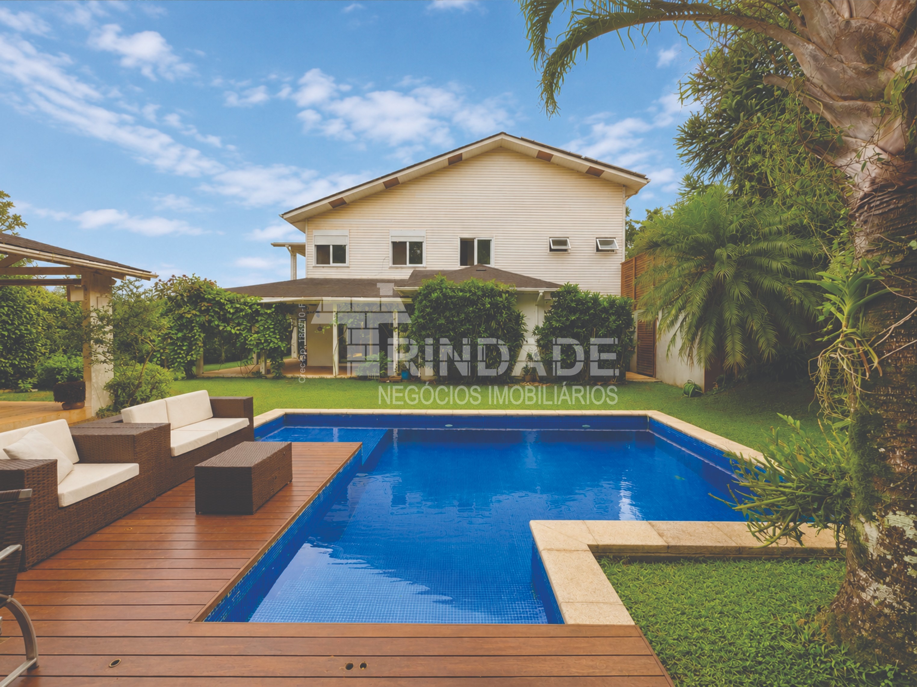 Casa com 4 suítes na Granja Viana, foto 1 de 49