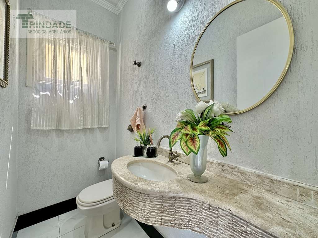 Casa com 5 suítes, elevador panorâmico e piscina na Granja Viana, foto 19 de 60
